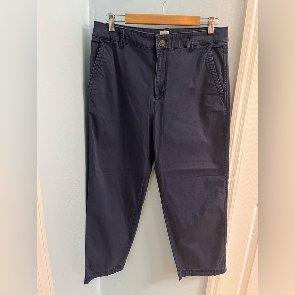 GAP Girlfriend Khaki Pants - Picture 2 of 3